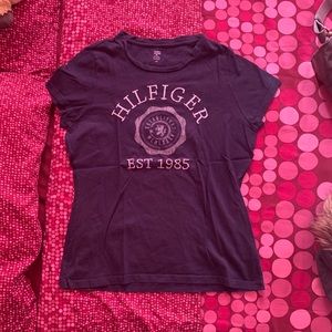 Tommy Hilfiger Logo T shirt !!